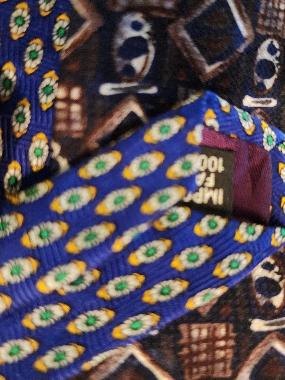 3pc Men’s 100% Silk Tie Lot Van Heusen Honors Surrey Paisley Geometric